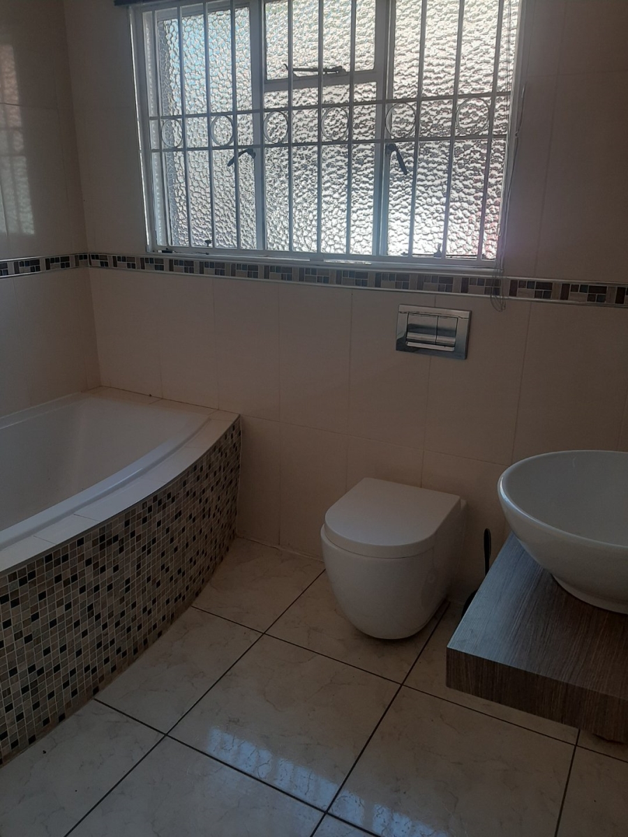 3 Bedroom Property for Sale in West Park Free State